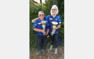 L'équipe victorieuse du trophée doublette vétérans